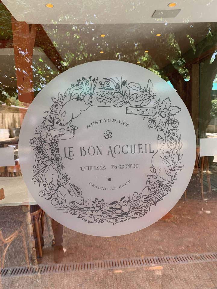 Adhésif dépoli avec décor impression numérique plastifié anti uv Bourgogne