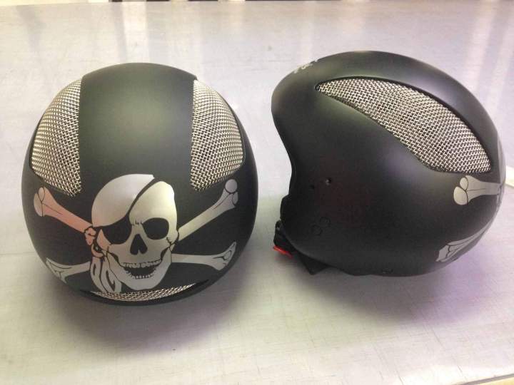 Casque avec décor adhésif Bourgogne