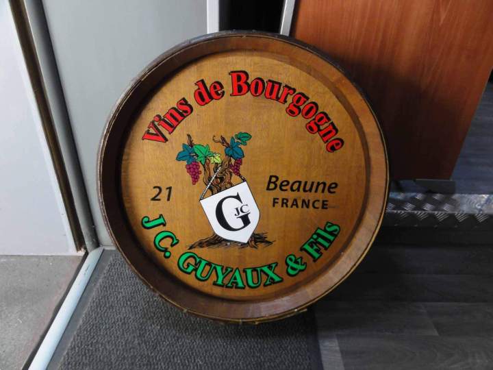 Déco adhésise sur tonneau Bourgogne