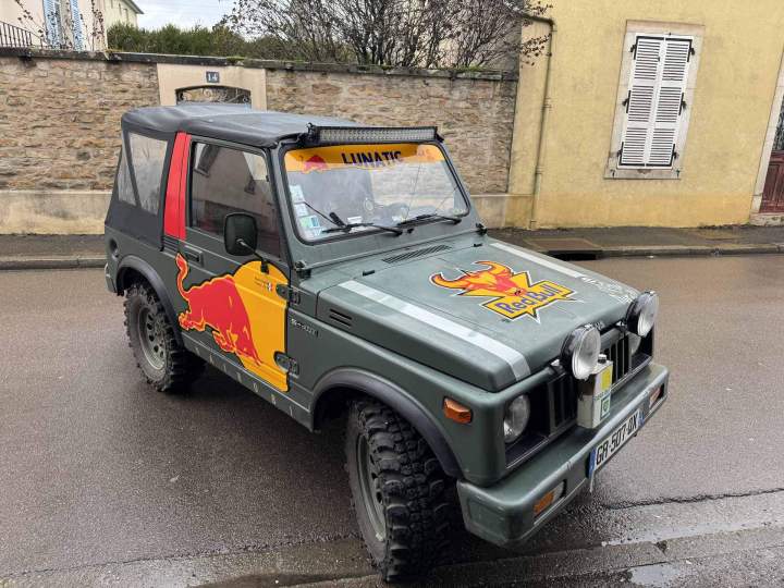 Déco personnalisée en adhésif Bourgogne