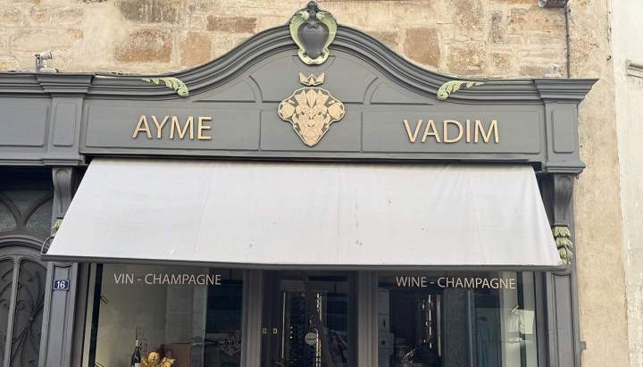 Lettres et logo en aludibond 3mm laiton brossé