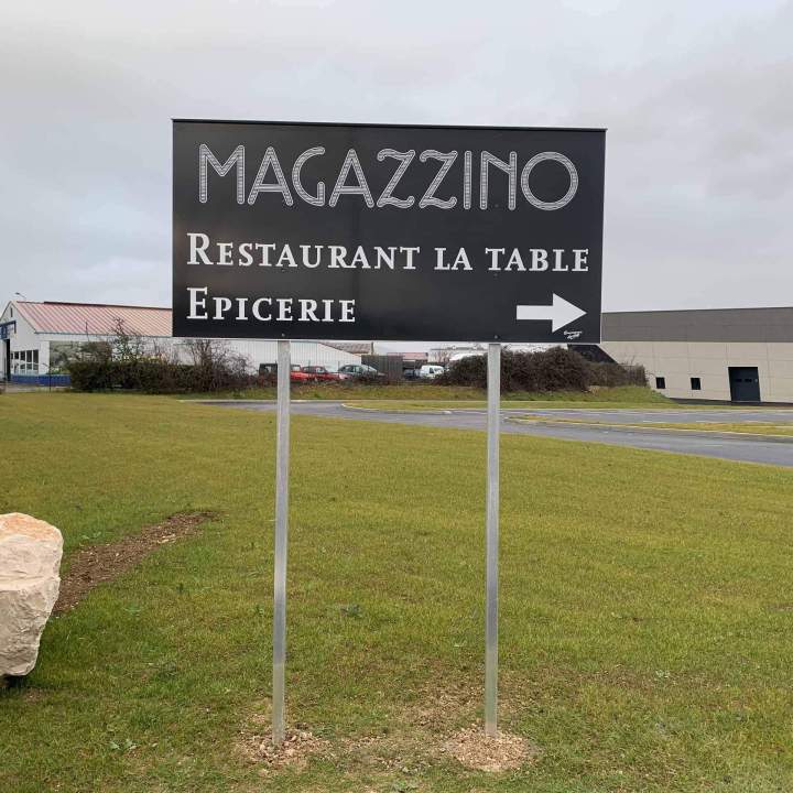 Panneau alu double plis décor et fond adhésif Bourgogne