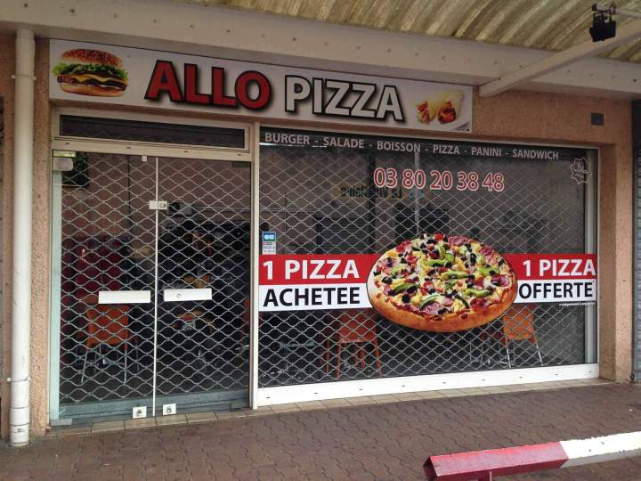 Panneau aludibond avec décor adhésif et décor impression numérique .