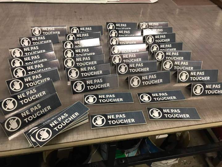 Plaque aludibond avec décor adhésif Bourgogne