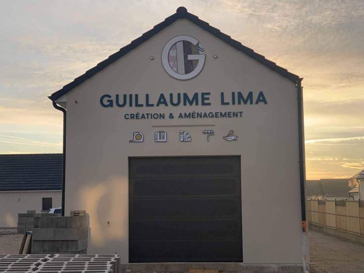 Pose sur façade de lettres et logos aludibond laqué ral et impression numérique Bourgogne